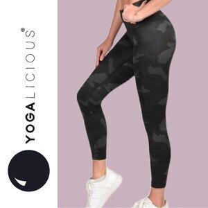Yogalicious Lux Women’s Gray and Black Camo Leggings‎ - Size M